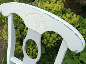 Shabby Distressed look using Chalk Paint