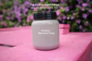 Shabby 'Barnyard Grey'