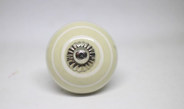 KOH00052 Pale Cream Round Knob With White Stripes